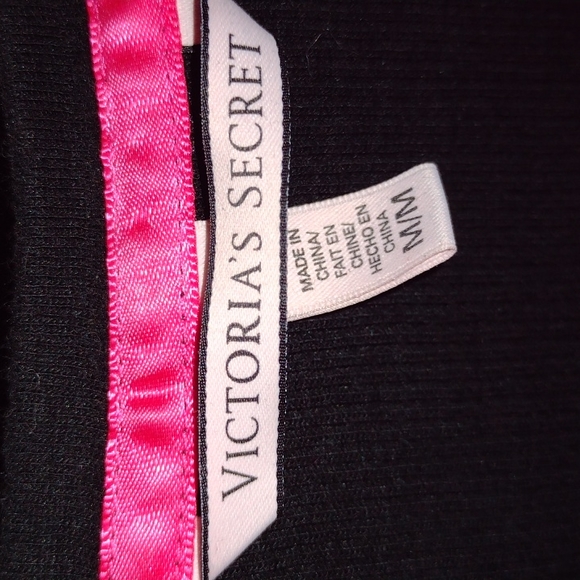 Too small - Picture 2 of 3